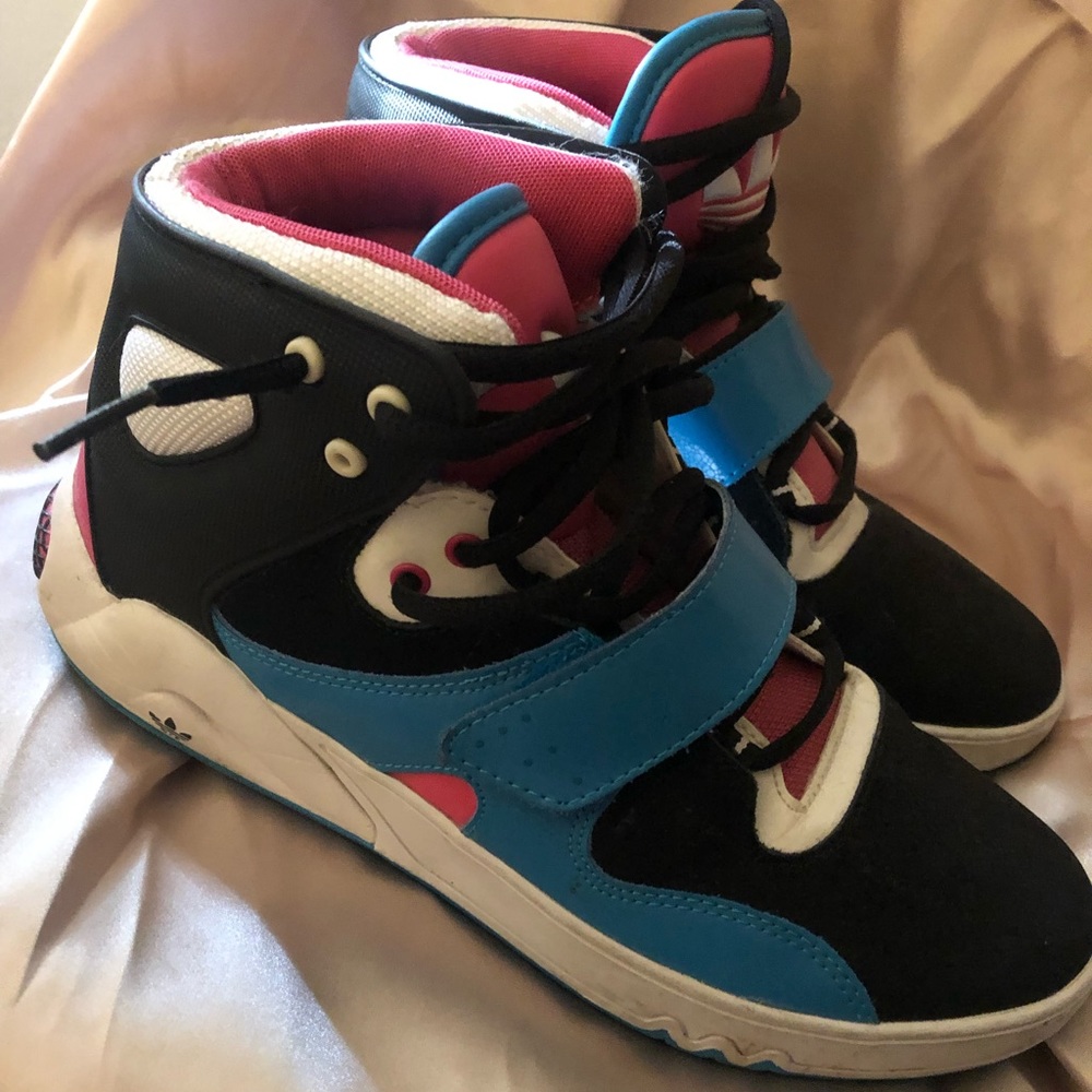 Adidas skater sneaker